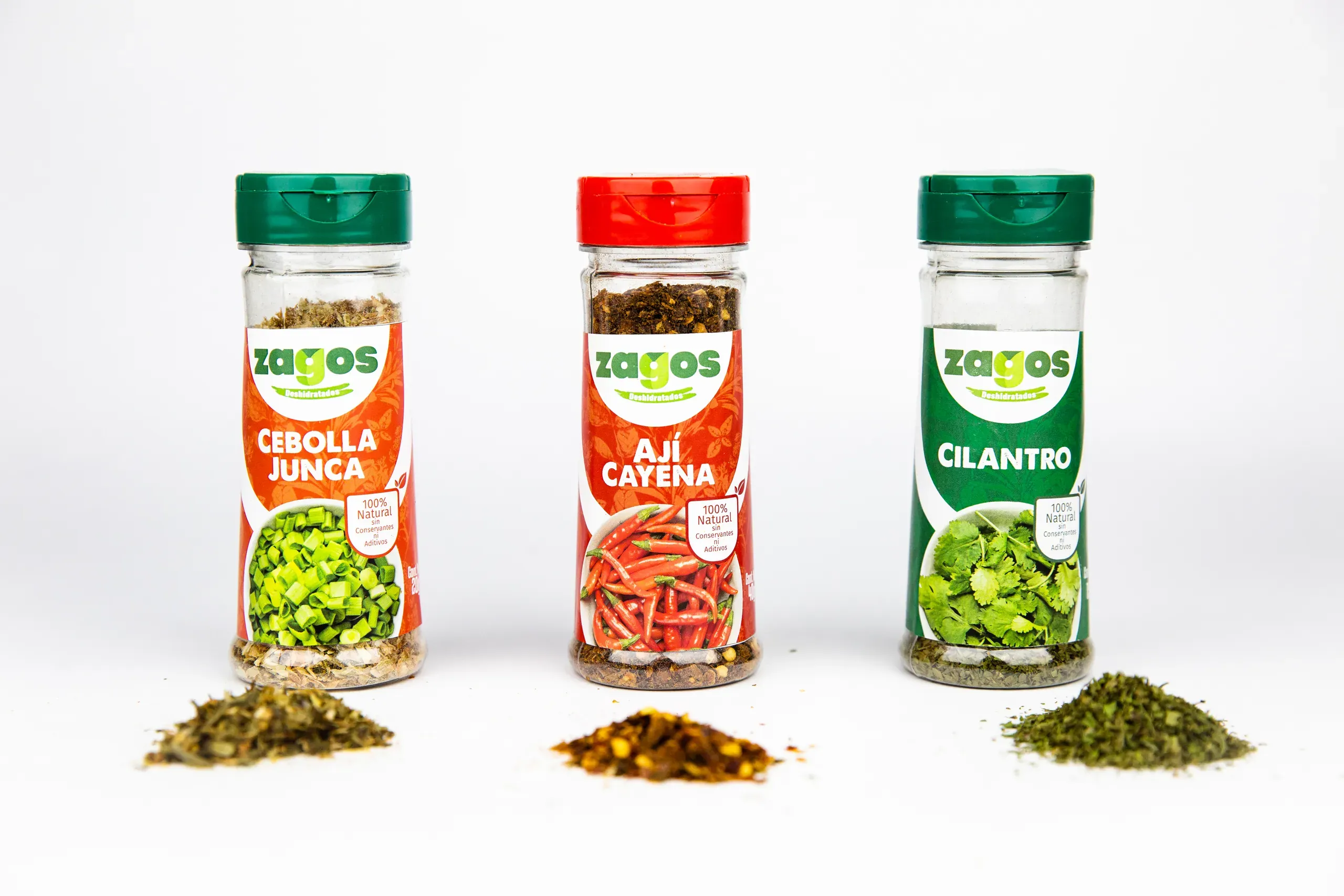 Frascos ZAGOS de ají cayena, cebolla junca y cilantro
